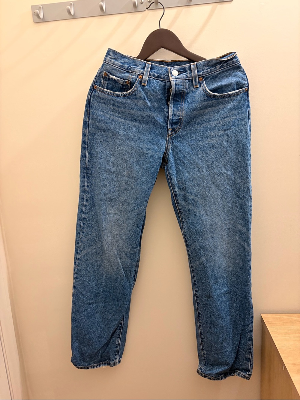 Levi's 501 Straight Leg Women's Jeans — mid rise